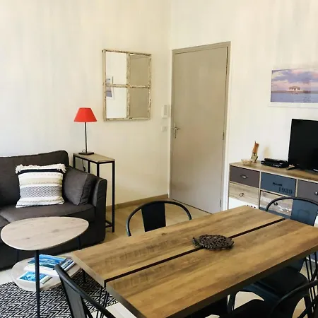 T2 Centre, 300m Plage, Renove, Parking Inclus - Fr-1-433-59 *